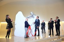 Heydar Aliyev Center hosts Lorenzo Quinn's 'Equilibrium in Nature' exhibition (PHOTO)