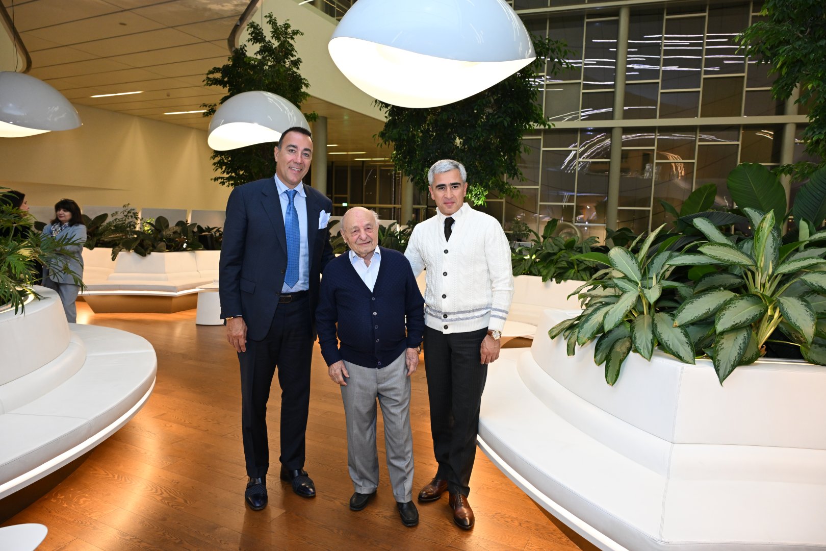 Heydar Aliyev Center hosts Lorenzo Quinn's 'Equilibrium in Nature' exhibition (PHOTO)