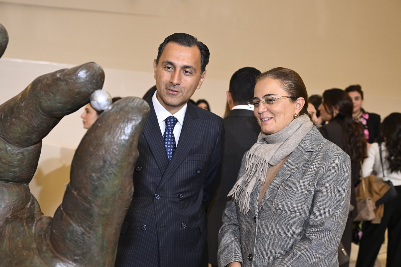 Heydar Aliyev Center hosts Lorenzo Quinn's 'Equilibrium in Nature' exhibition (PHOTO)