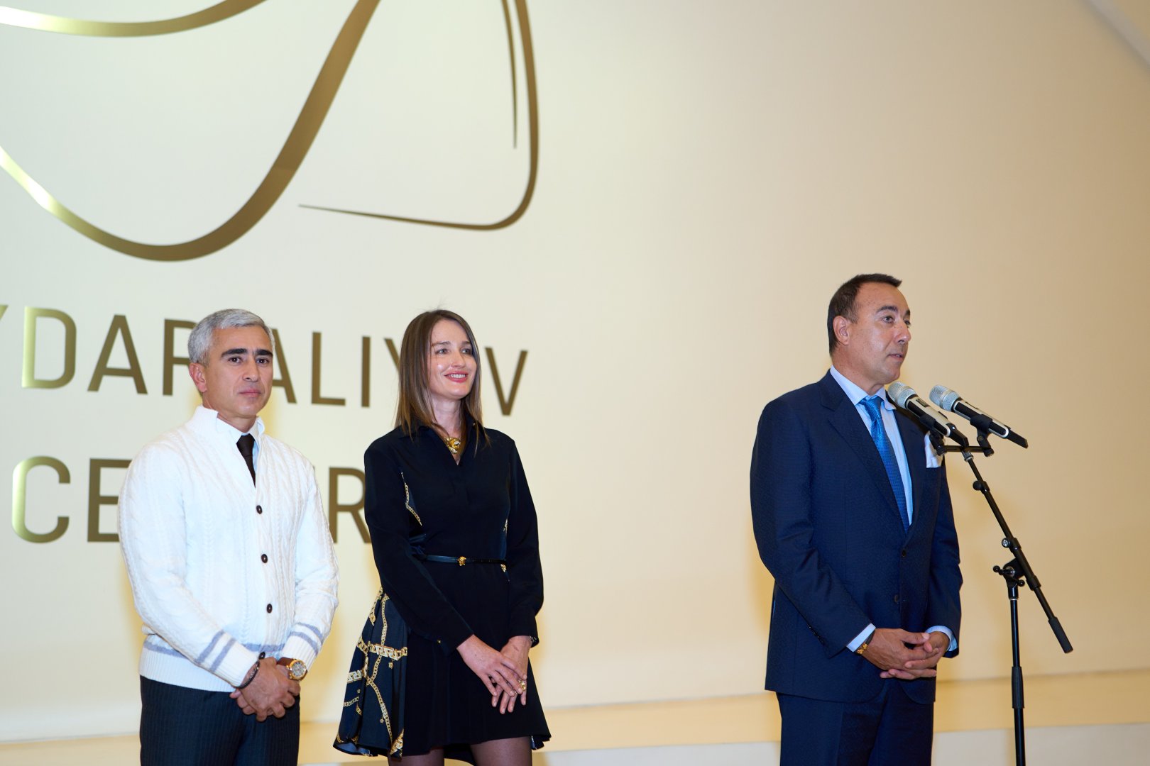 Heydar Aliyev Center hosts Lorenzo Quinn's 'Equilibrium in Nature' exhibition (PHOTO)