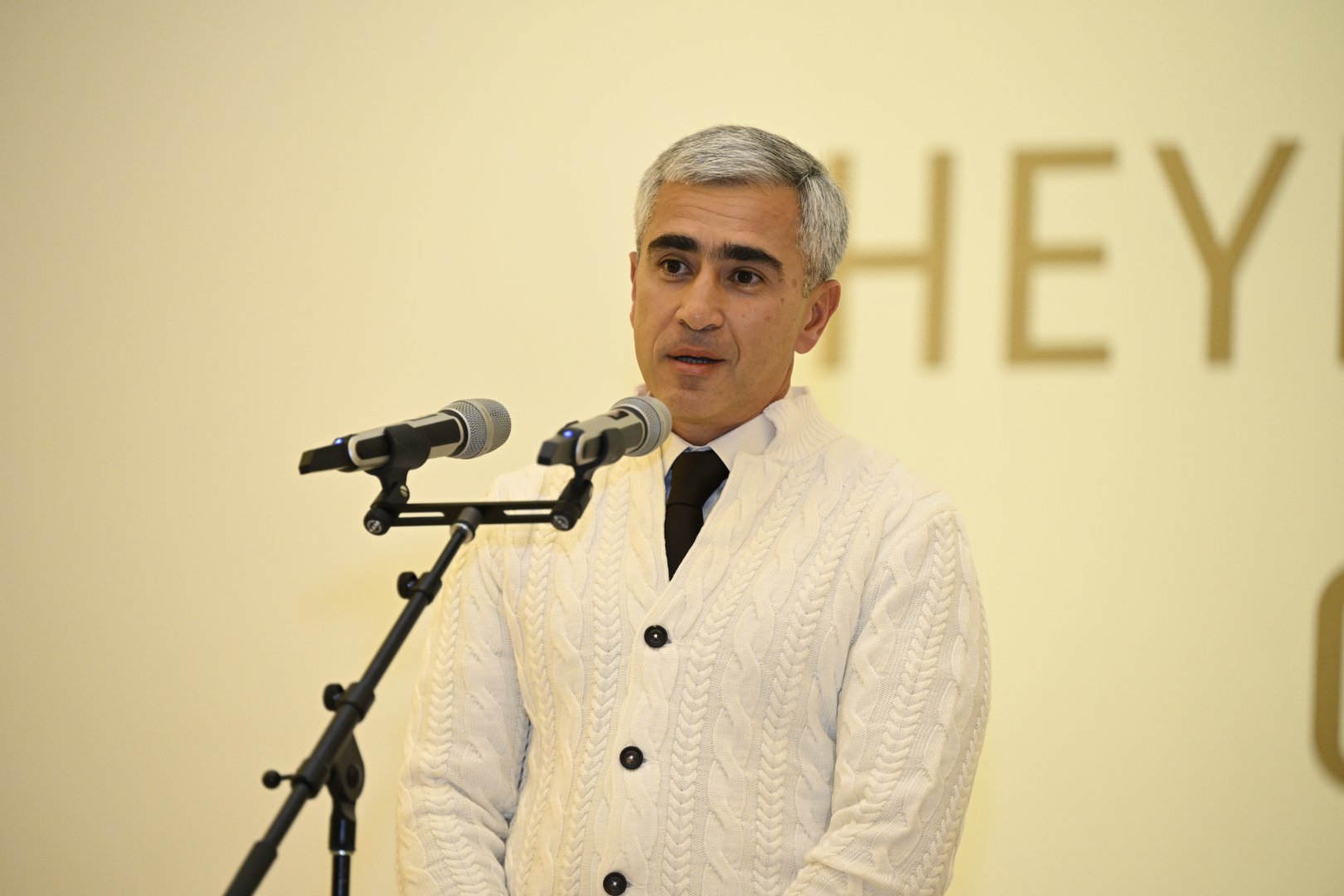 Heydar Aliyev Center hosts Lorenzo Quinn's 'Equilibrium in Nature' exhibition (PHOTO)