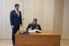 Azerbaijan's defense minister pays official visit to Slovakia (PHOTO)