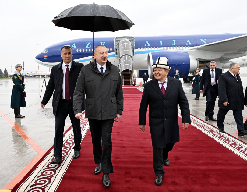 President Ilham Aliyev arrives in Kyrgyzstan (PHOTO/VIDEO)