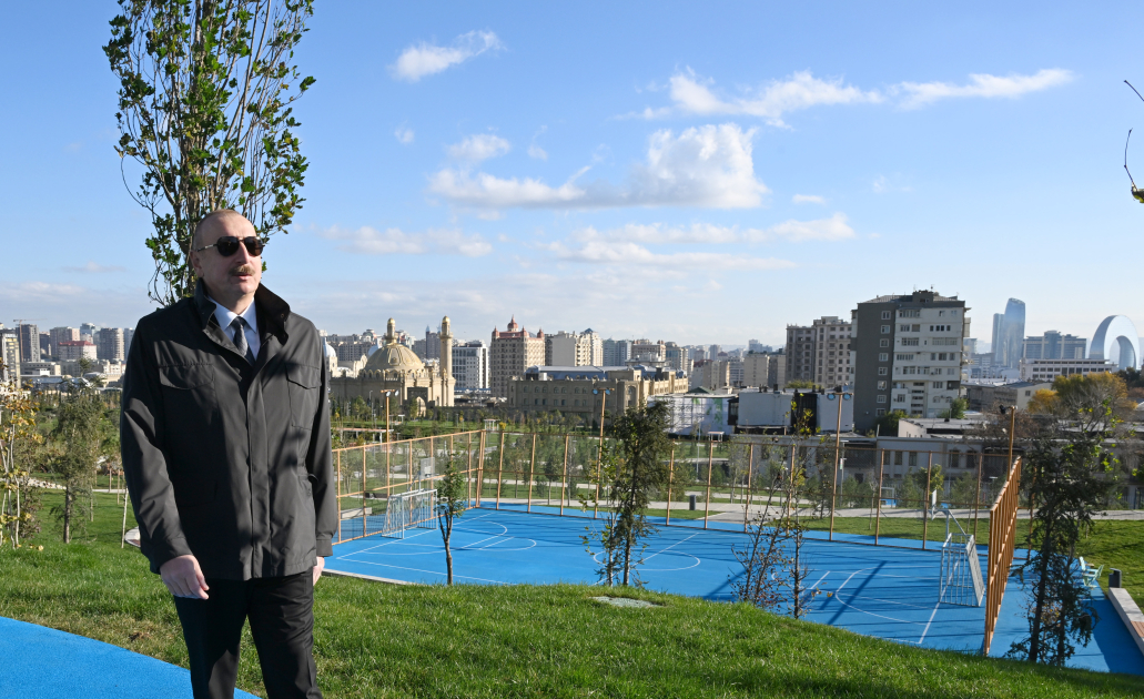 President Ilham Aliyev attends inauguration of third section of Central Park in Baku (PHOTO/VIDEO)