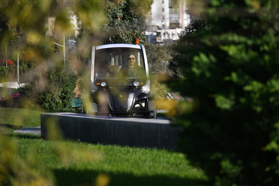 President Ilham Aliyev attends inauguration of third section of Central Park in Baku (PHOTO/VIDEO)