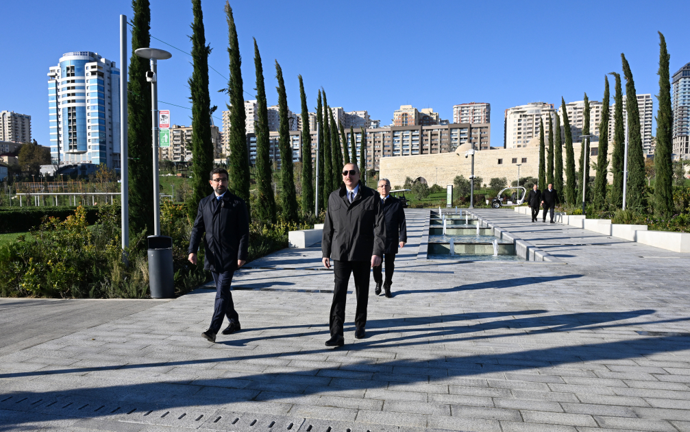 President Ilham Aliyev attends inauguration of third section of Central Park in Baku (PHOTO/VIDEO)