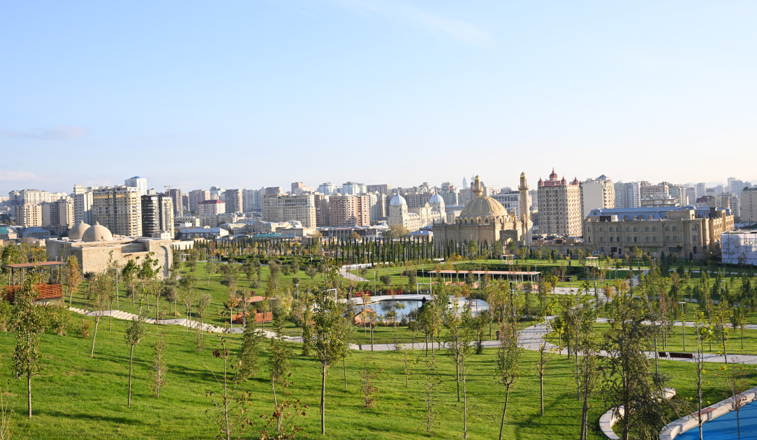 President Ilham Aliyev attends inauguration of third section of Central Park in Baku (PHOTO/VIDEO)