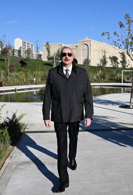 President Ilham Aliyev attends inauguration of third section of Central Park in Baku (PHOTO/VIDEO)