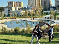Azerbaijan airs photoshoot from third section of Central Park in Baku