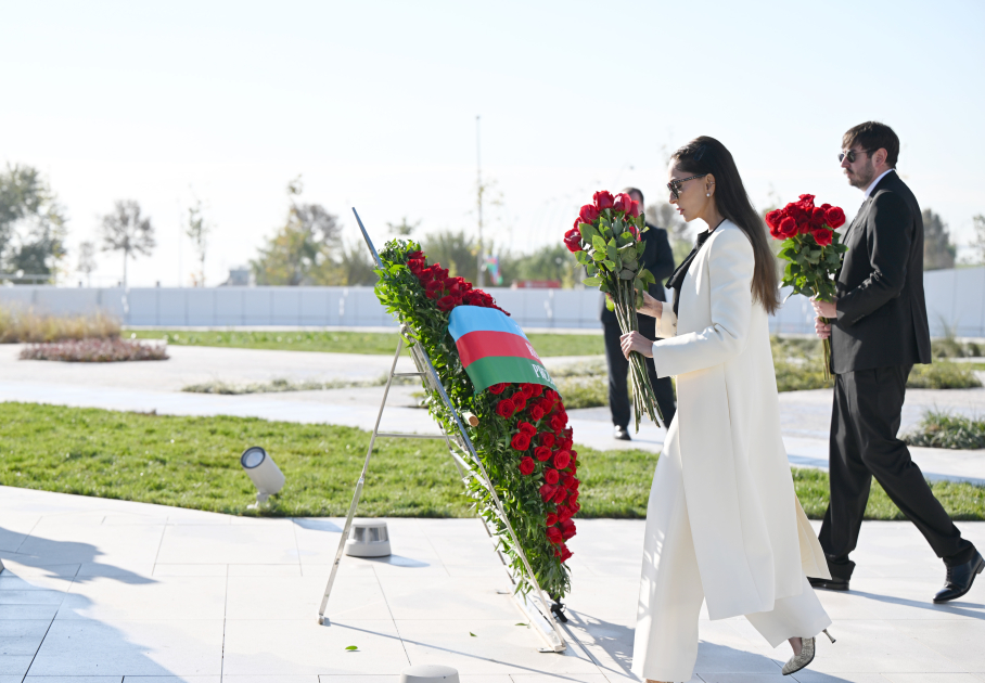 President Ilham Aliyev, First Lady Mehriban Aliyeva attend opening of Victory Park in Baku (PHOTO/VIDEO)