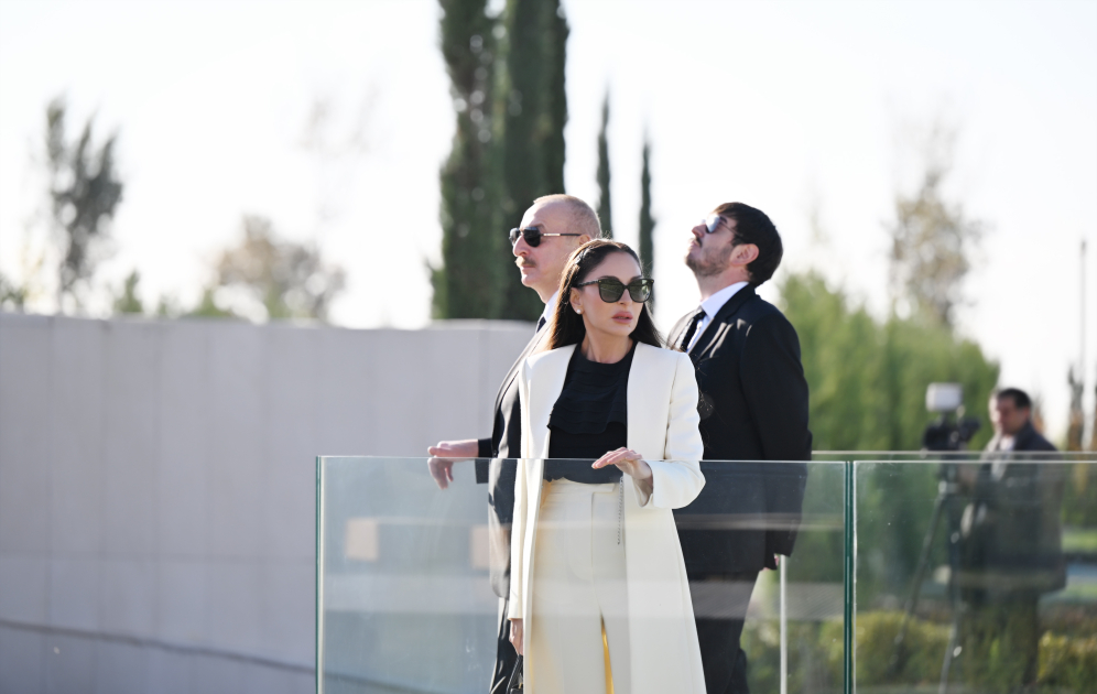 President Ilham Aliyev, First Lady Mehriban Aliyeva attend opening of Victory Park in Baku (PHOTO/VIDEO)