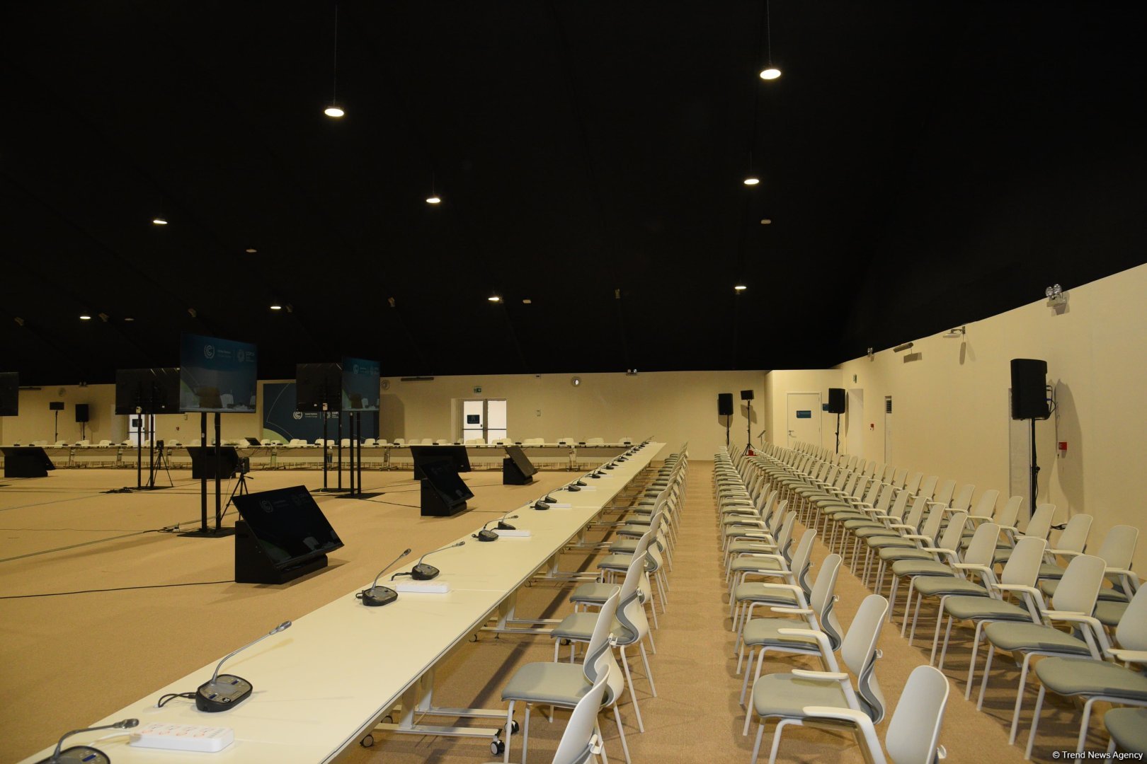 Media representatives observe final stages of COP29 preparations (PHOTO)