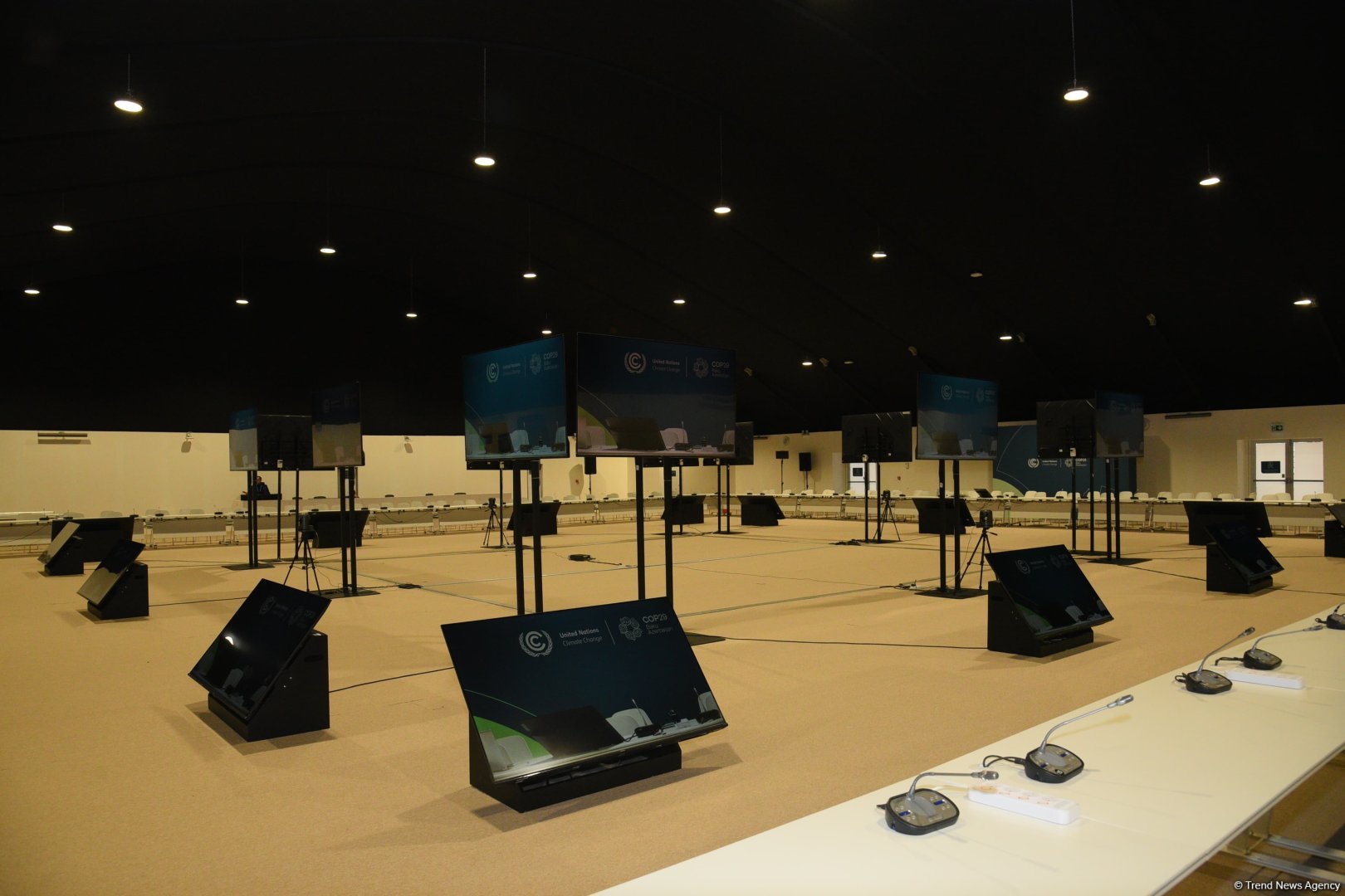 Media representatives observe final stages of COP29 preparations (PHOTO)