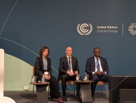 Panel discussion weighs using inner growth to help empower cities in Azerbaijan (PHOTOS)