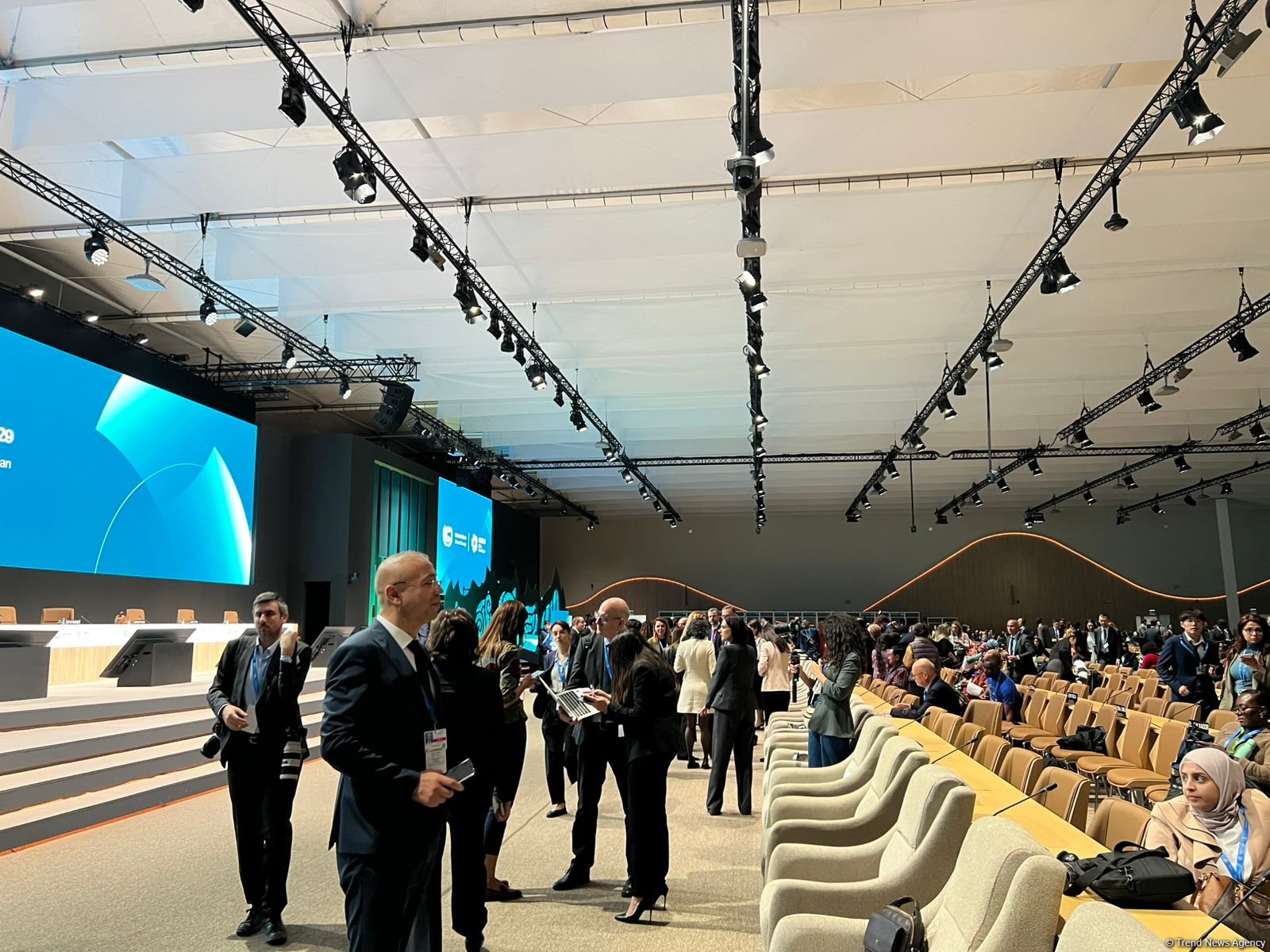 COP29 opening ceremony held at Baku Olympic Stadium, Azerbaijan takes over chairmanship (LIVE/PHOTO)