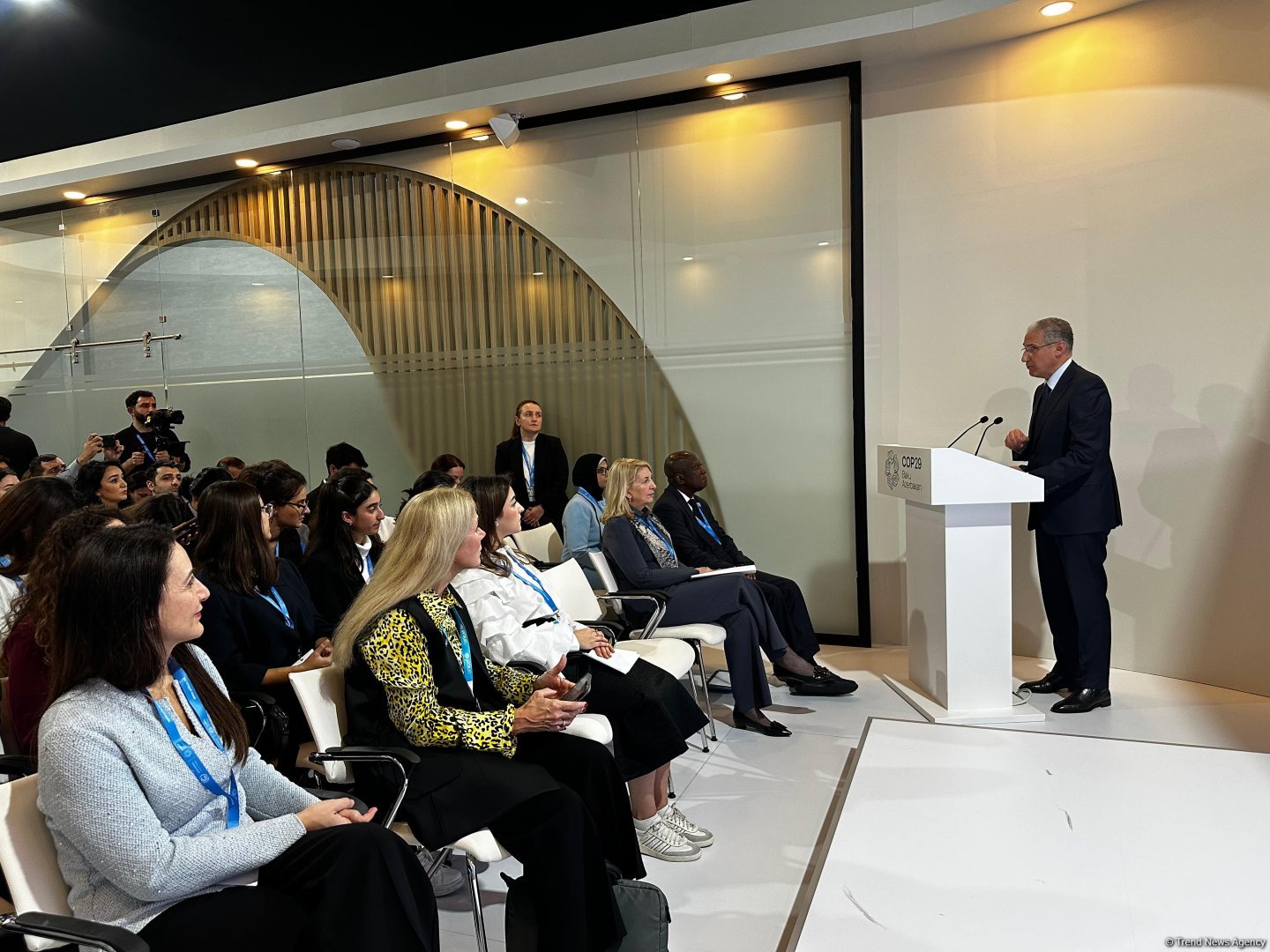 Azerbaijan inks Declaration on Children, Youth and Climate Action (PHOTO)