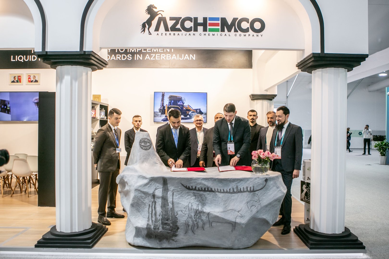 Baku Stock Exchange, AZCHEMCO sign cooperation agreement at COP29 (PHOTO)