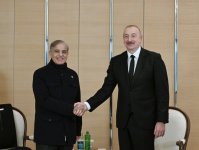 President Ilham Aliyev meets with Pakistani Prime Minister (PHOTO/VIDEO)