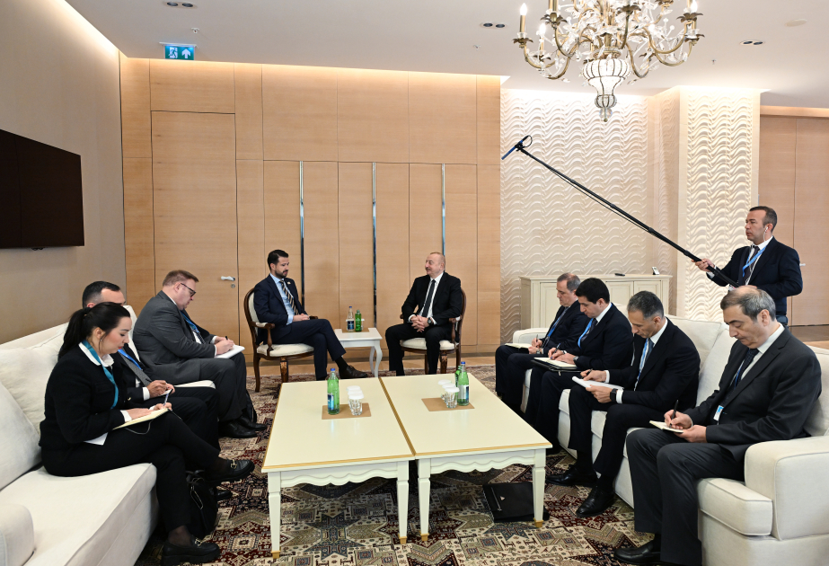 President Ilham Aliyev meets with President of Montenegro (PHOTO/VIDEO)