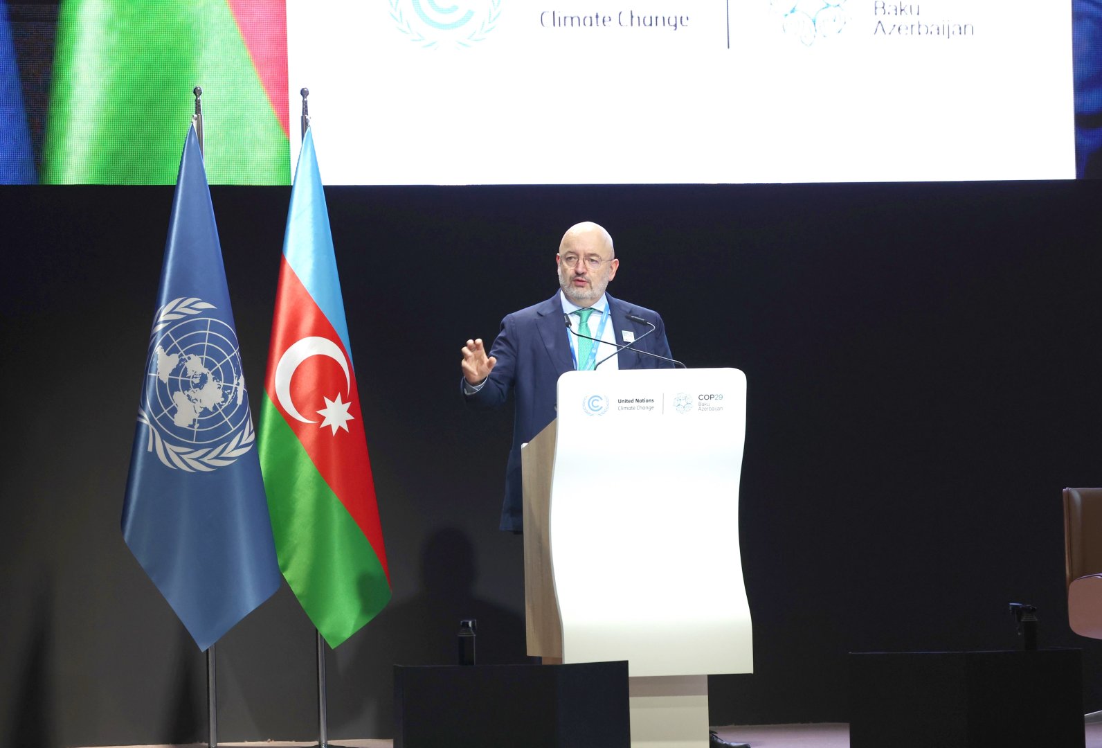 Business strategies to combat climate change discussed at COP29 in Baku (PHOTO)