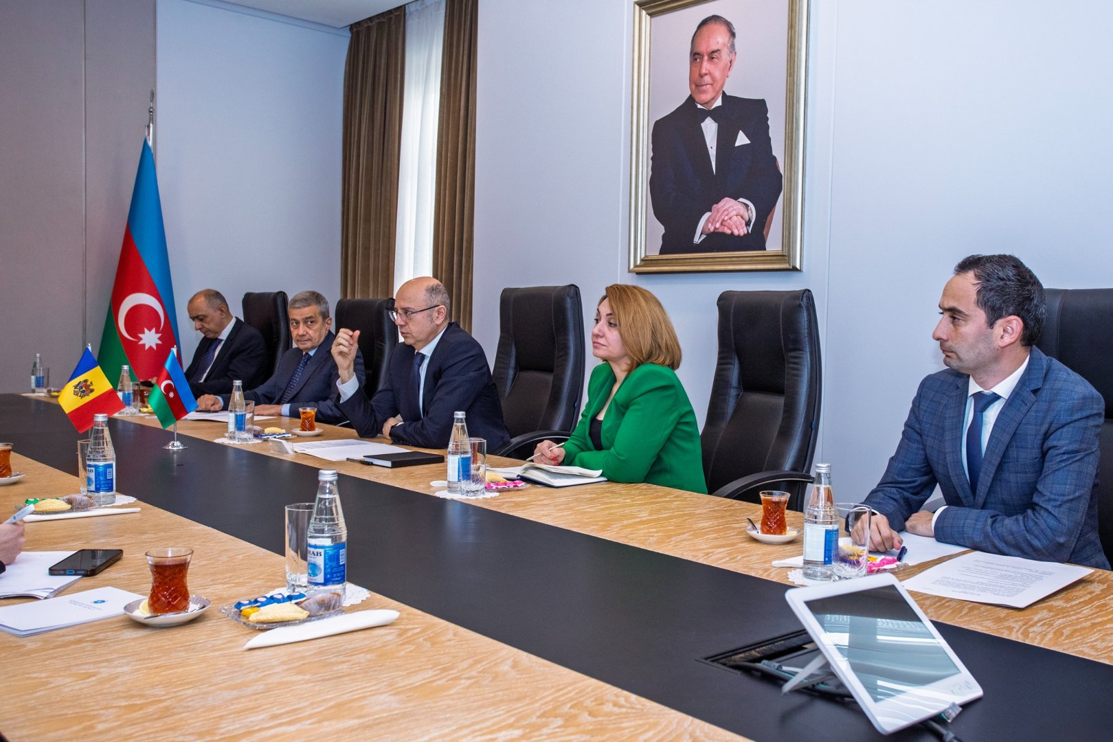Azerbaijan discusses cooperation with Moldova and Morocco in energy sector (PHOTO)