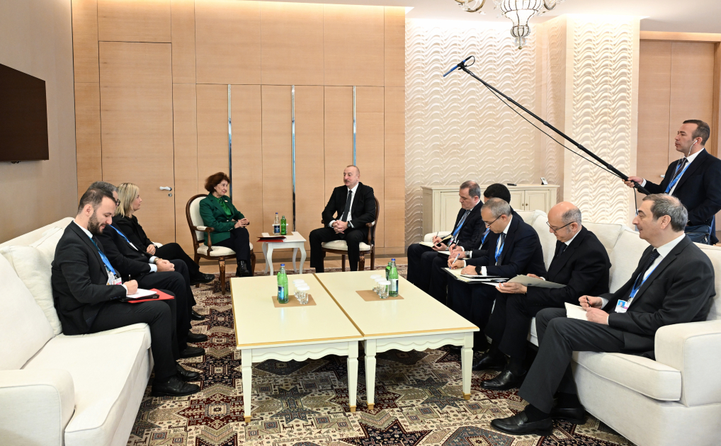 President Ilham Aliyev meets with President of North Macedonia (PHOTO/VIDEO)