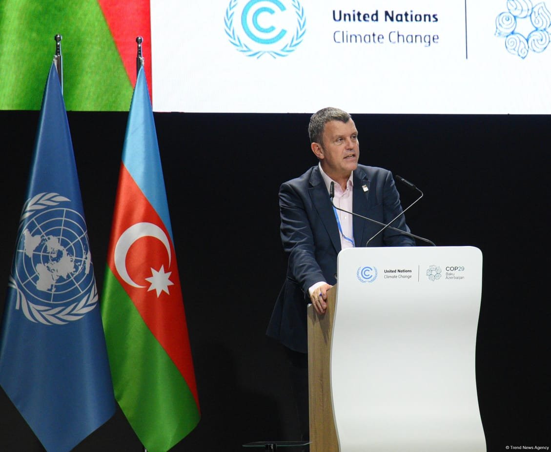 COP29 hosts panel discussion on business, investment, philanthropy (PHOTO)