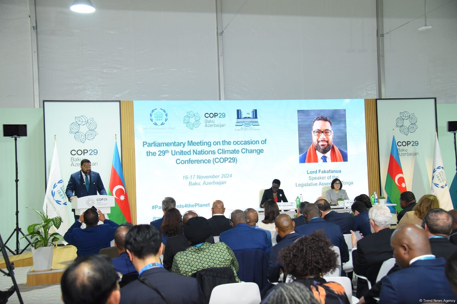 COP29 hosts "Setting scene: understanding real impact of climate change" session (PHOTO)