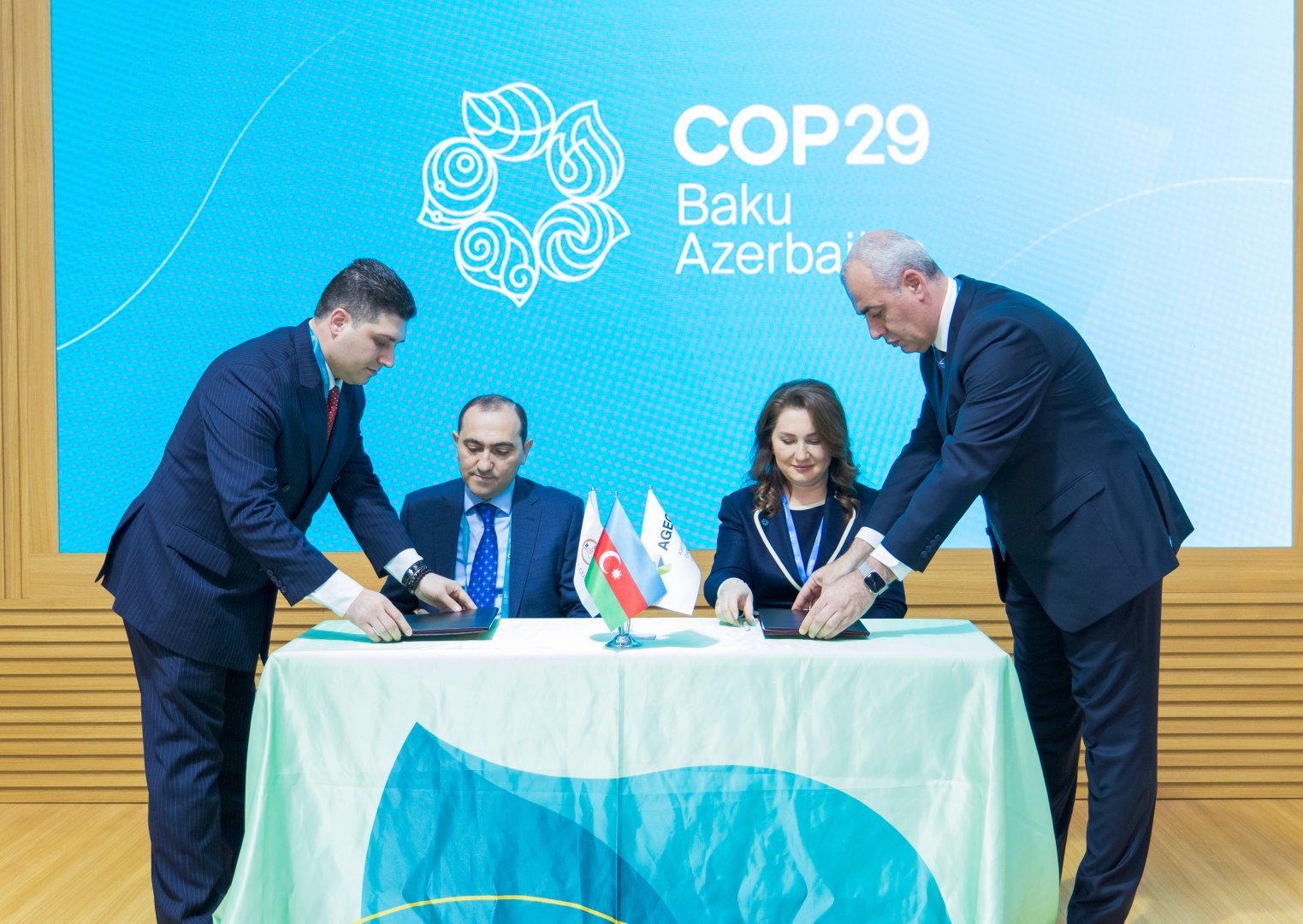 Azerbaijani Clean Energy Jabrayil, Baku Steel Company sign MoU for solar power collaboration (PHOTO)