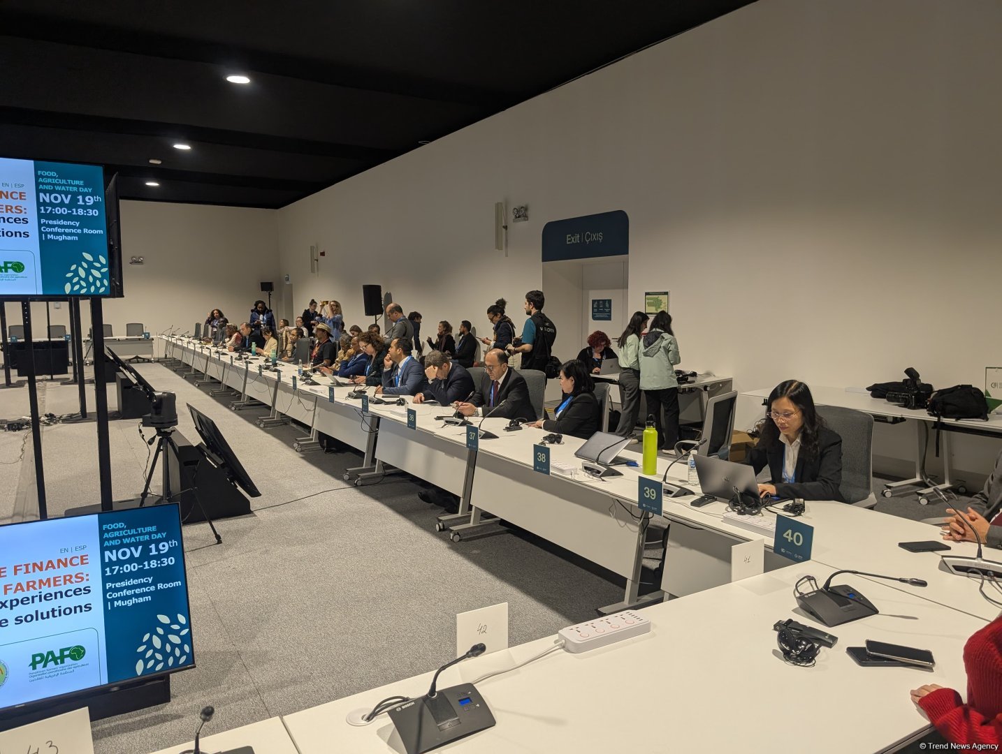 COP29 hosts panel debates on increasing climate finance for farmers (PHOTO)