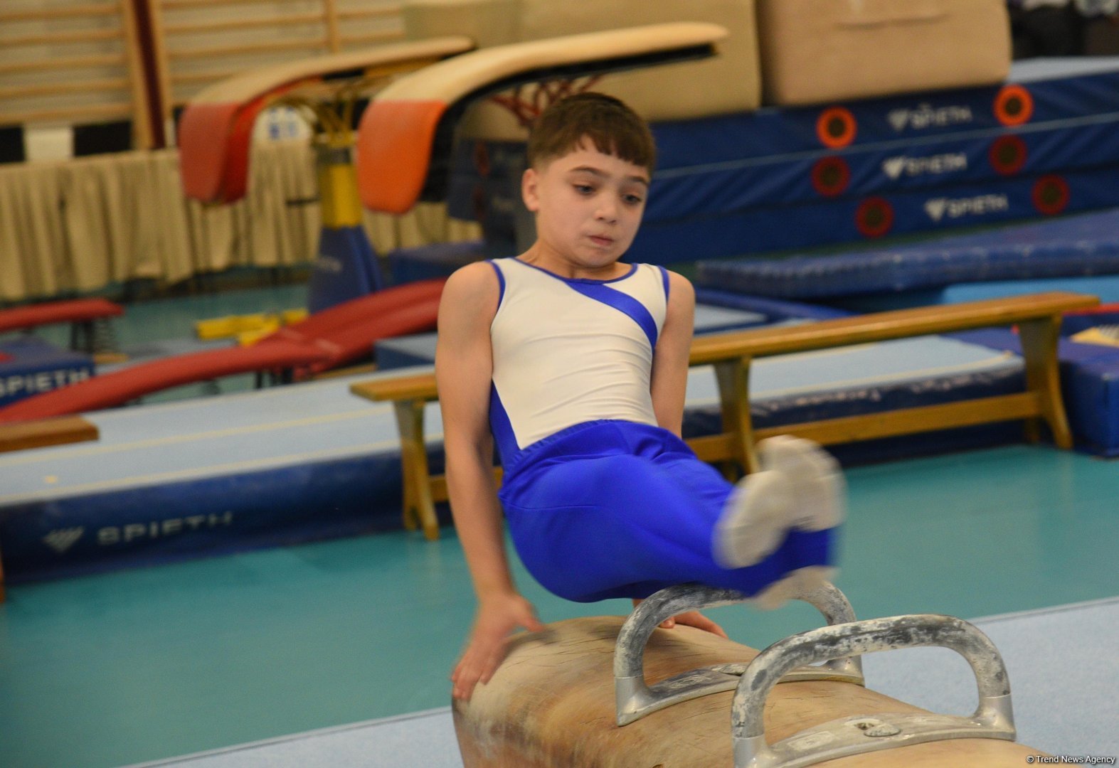 Men's, women's national artistic gymnastics competitions kick off in Baku (PHOTO)