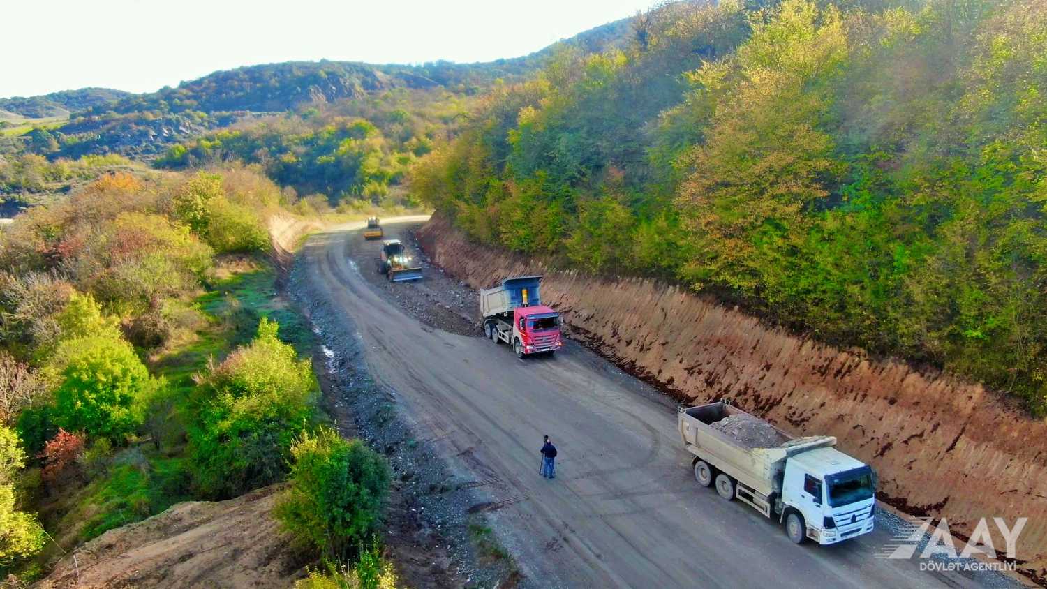 Azerbaijan goes on with Sugovushan-Sarsang-Gozlukorpu-Kalbajar road raising (PHOTO/VIDEO)