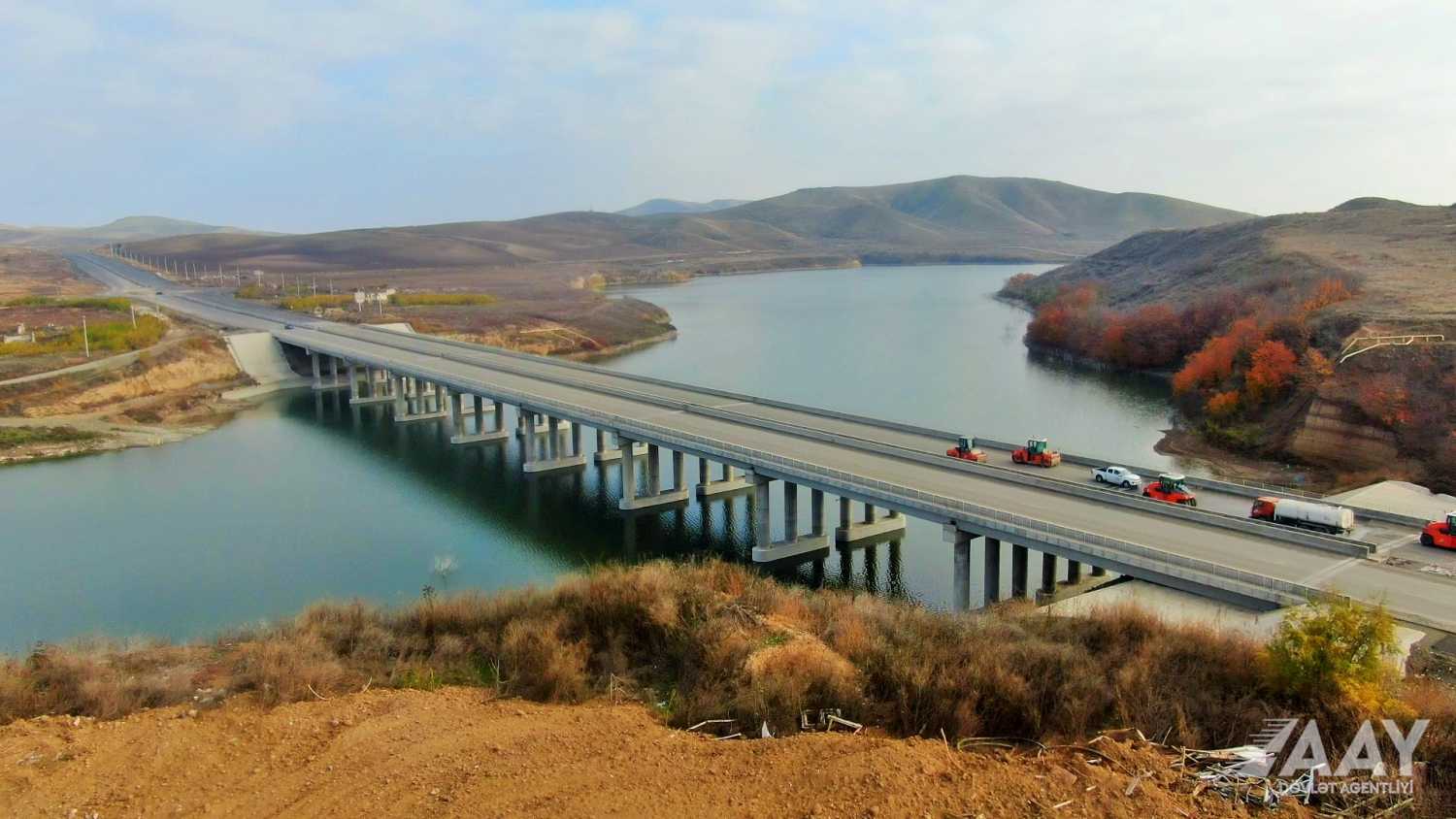 Azerbaijan tallies construction progress on Aghdam-Fuzuli highway (PHOTO)