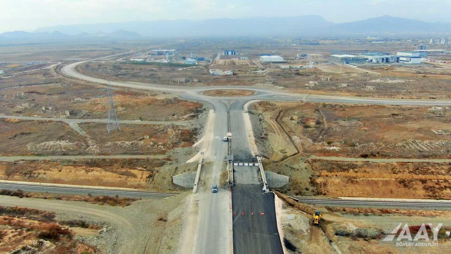 Azerbaijan tallies construction progress on Aghdam-Fuzuli highway (PHOTO)