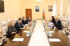 Azerbaijan's health ministry, Global Fund moot cooperation (PHOTO)