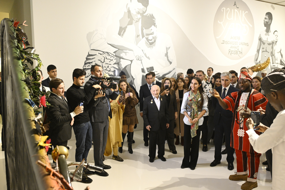 Vice-President of Heydar Aliyev Foundation Leyla Aliyeva attends inauguration of “Reclaimed Beauty” exhibition (PHOTO)