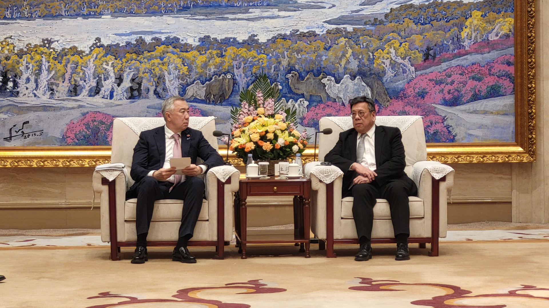Hong Kong seeks to cooperate with Kazakhstan on new initiatives
