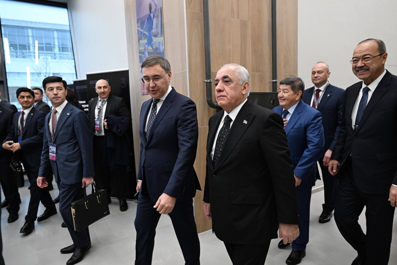 Azerbaijani PM visits Russia's Bauman Moscow State Technical University (PHOTO)
