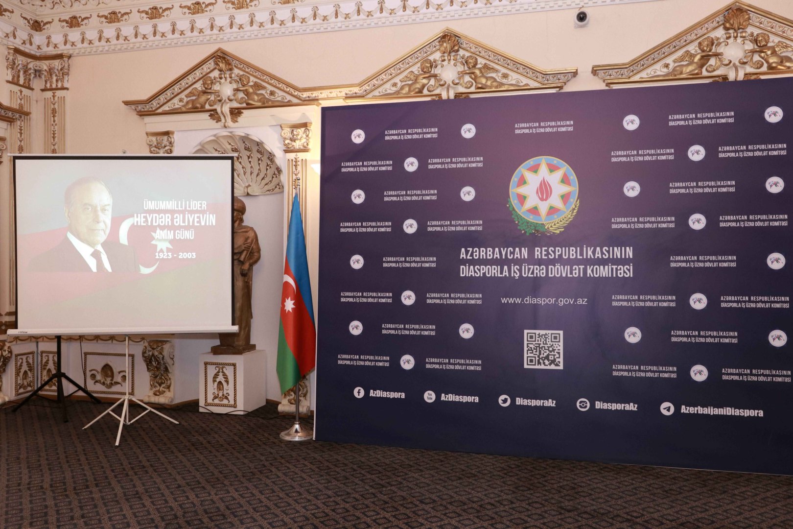 Azerbaijan's State Diaspora Committee honors memory of Great Leader Heydar Aliyev (PHOTO)