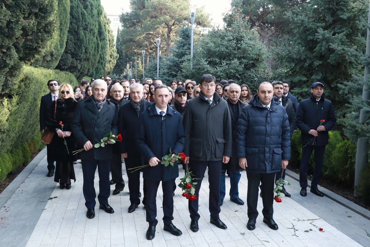 Azerbaijan's State Diaspora Committee honors memory of Great Leader Heydar Aliyev (PHOTO)