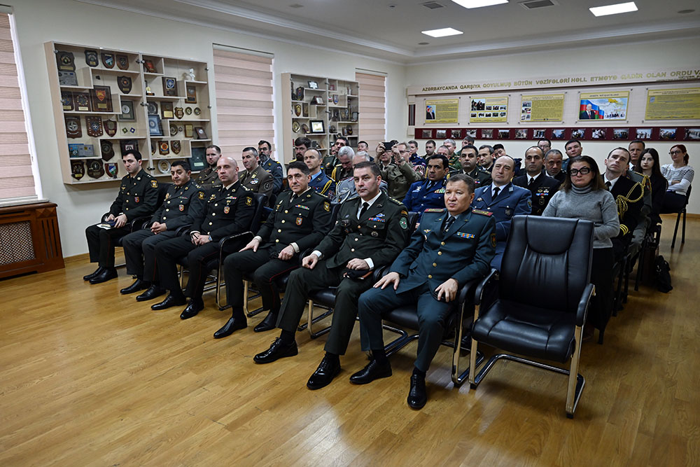 Azerbaijan hosts meeting on 2024 results with locally accredited military attachés (PHOTO)