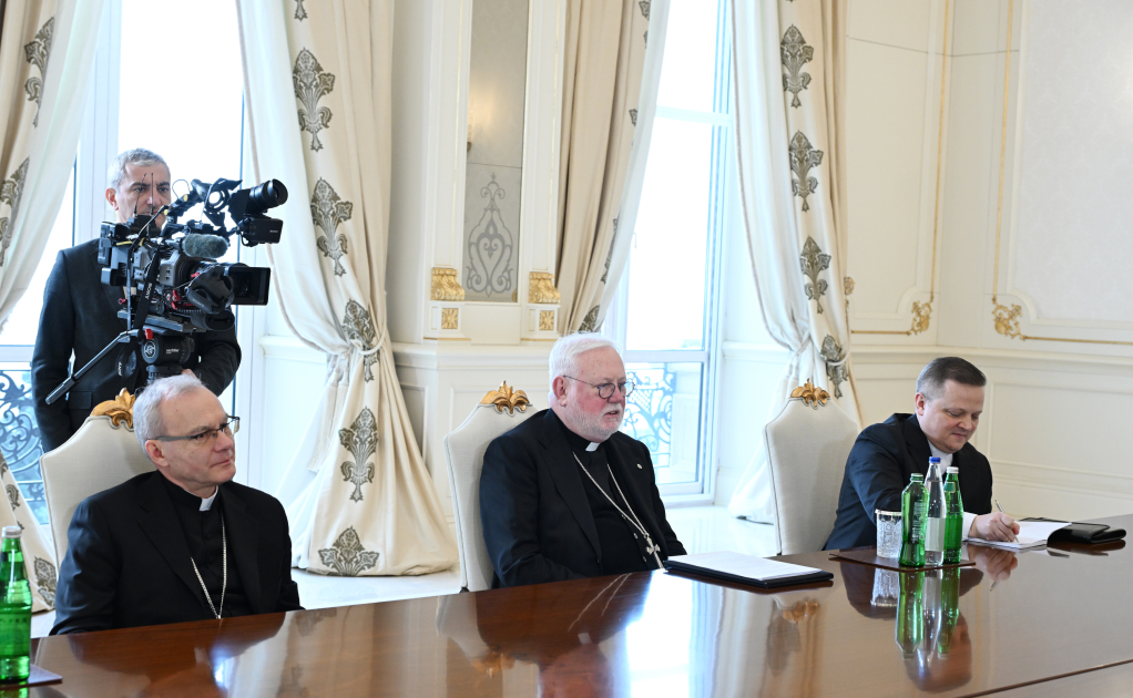 President Ilham Aliyev receives Holy See's Secretary for Relations with States and Int'l Organizations (PHOTO/VIDEO)
