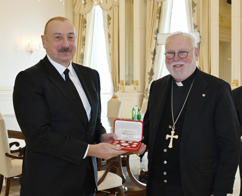 President Ilham Aliyev receives Holy See's Secretary for Relations with States and Int'l Organizations (PHOTO/VIDEO)