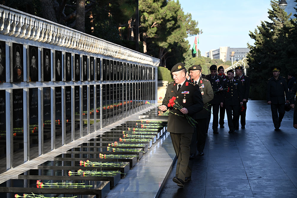 Azerbaijan, Türkiye brainstorm military cooperation horizons (PHOTO)