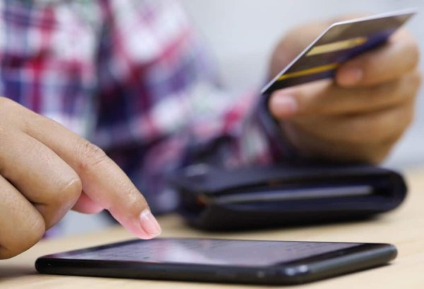 Cashless transactions via mobile banking devices see growth in Turkmenistan