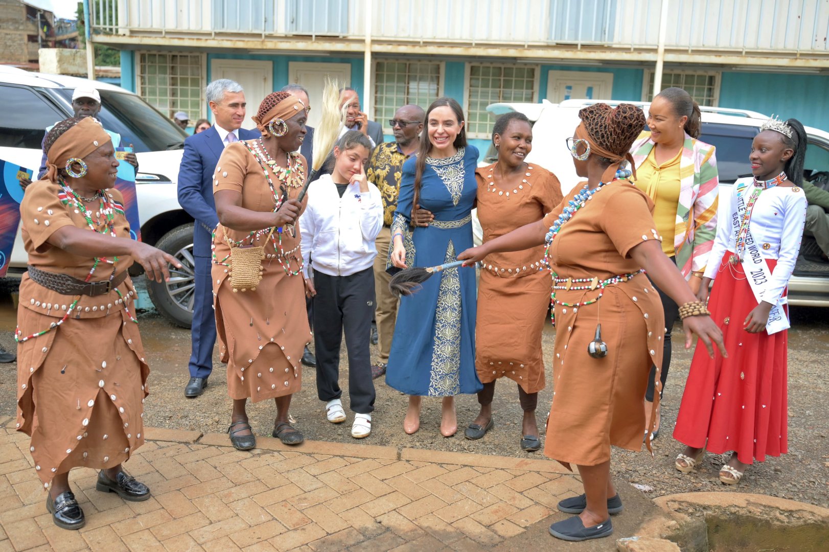 VP of Heydar Aliyev Foundation Leyla Aliyeva visits school and medical center in Nairobi (PHOTO)