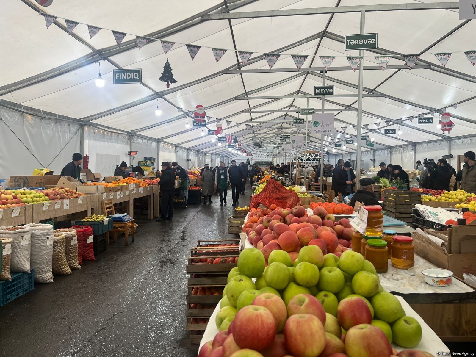 New Year's fair brings best of village treasures to Azerbaijan's Baku (PHOTO)