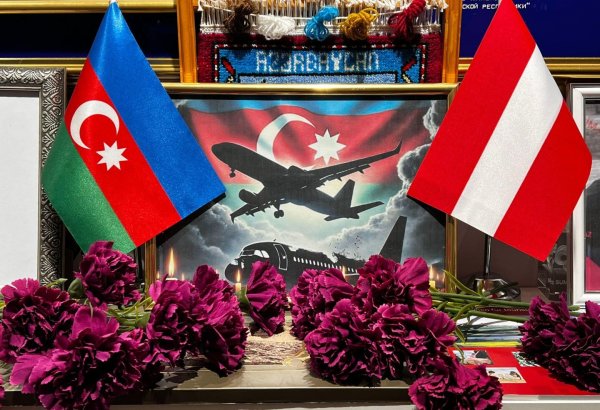 Azerbaijan house in Austria dedicates memorial corner to Aktau crash victims (PHOTO)