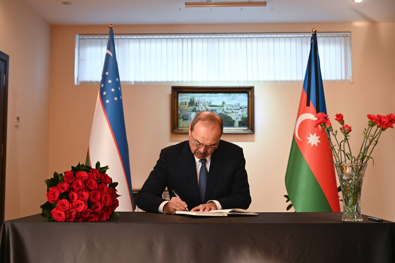 Uzbekistan's PM extends condolences to Azerbaijan over plane crash near Aktau
