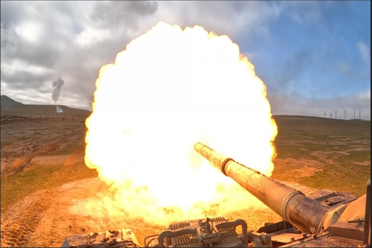Azerbaijan Army carries out tactical live-fire exercise with tanks (VIDEO)